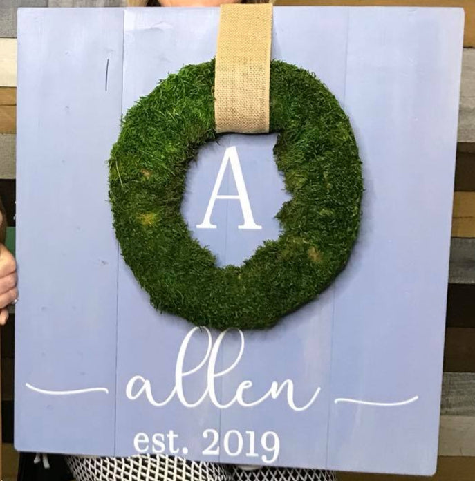 08/27 6pm Personalized Rustic Moss Wreath Sign