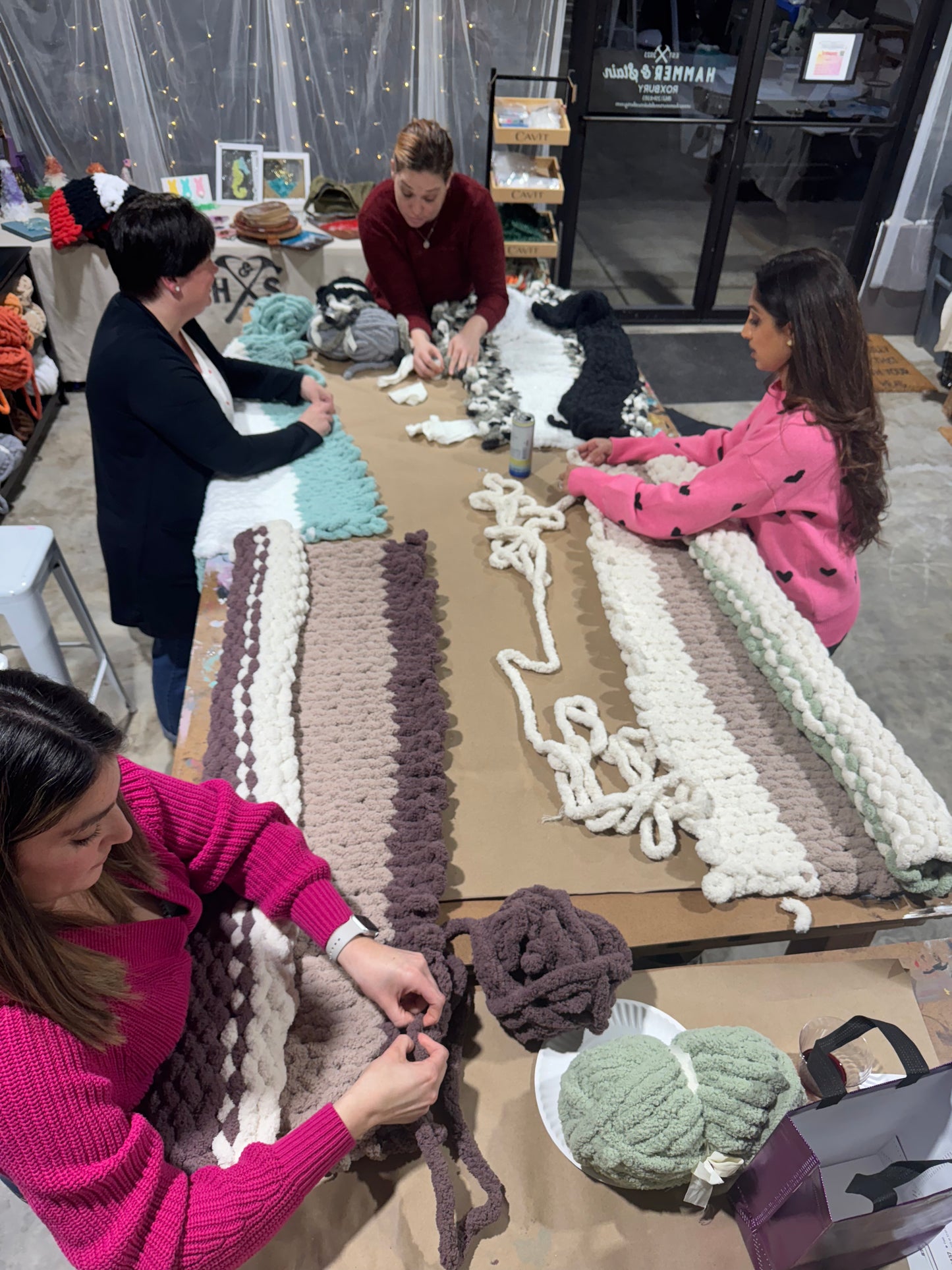 10/22 5:30pm Chunky Hand Knit Blanket Workshop