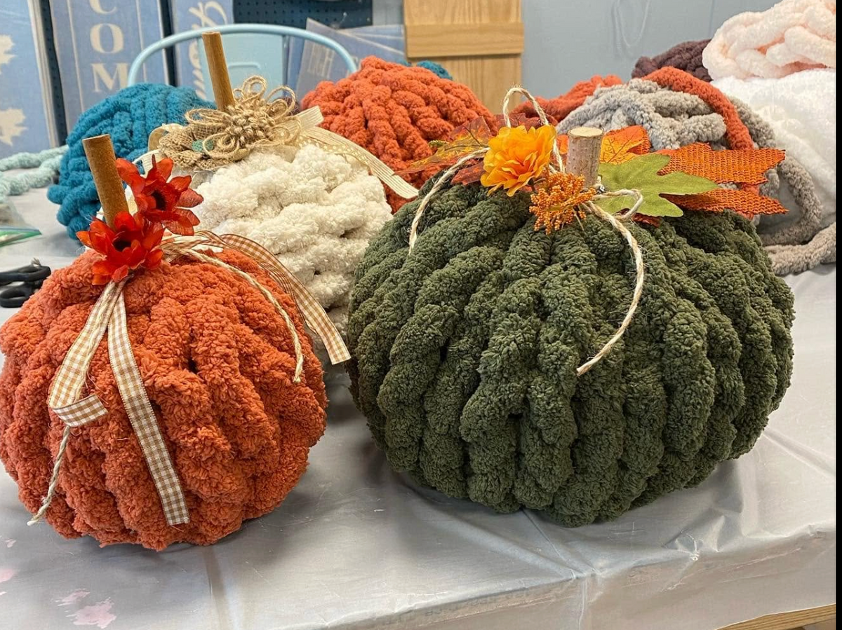 10/02 6pm Chunky Knit Pumpkins Workshop