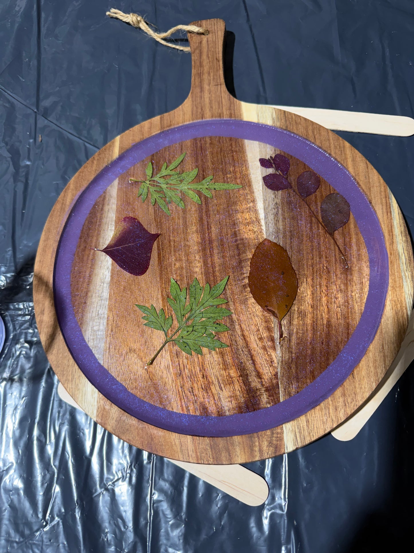 07/31/2026 6pm Friday Resin Pressed Flower Board Workshop