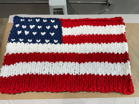 05/22 6pm American Flag Chunky Hand Knit Blanket