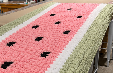 07/18 11am Watermelon Chunky Knit Blanket